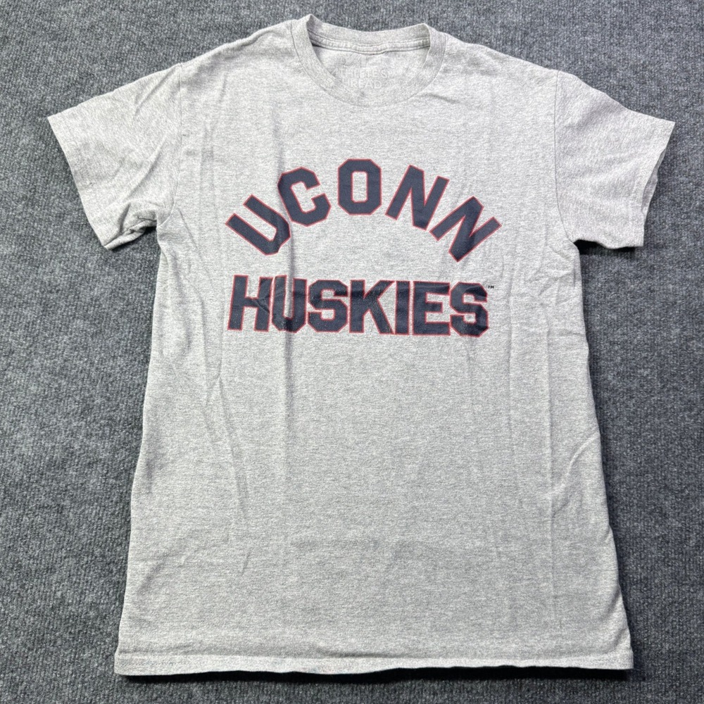 Paige Bueckers 5 UConn Huskies Athletes Thread T Shirt Mens S Gray NCAA